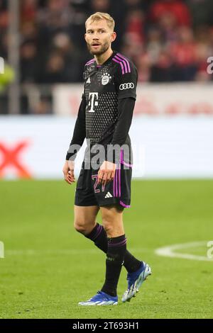 Monaco, Germania. 8 novembre 2023. Bayern Monaco centrocampista Konrad Laimer (27) durante la partita Bayern Monaco FC V Galatasaray A.S. FC UEFA Champions League gruppo A all'Allianz Arena, Monaco di Baviera, Germania l'8 novembre 2023 Credit: Every Second Media/Alamy Live News Foto Stock