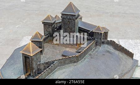 Belgrado, Serbia - 12 dicembre 2018: Monumento storico della fortezza Kalemegdan in 3d di bronzo nella capitale. Foto Stock