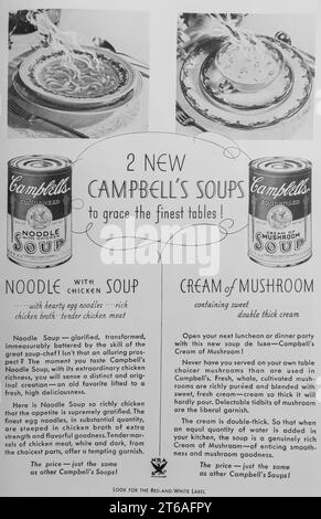 1934 pubblicità di Campbell. Due nuove zuppe Campbells: Tagliatelle con zuppa di pollo e crema di zuppa di funghi Foto Stock