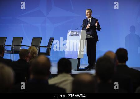 Jens Stoltenberg, Generalsekretaer der NATO, aufgenommen im Rahmen seiner Rede bei der Eroeffnung der NATO Cyberkonferenz im Auswaertigen AMT a Berlino, 09.11.2023. Berlin Deutschland *** Jens Stoltenberg, Segretario generale della NATO, registrato durante il suo discorso all'apertura della NATO Cyber Conference presso il Federal Foreign Office di Berlino, 09 11 2023 Berlino Germania Copyright: XJaninexSchmitz/photothek.dex Credit: Imago/Alamy Live News Foto Stock