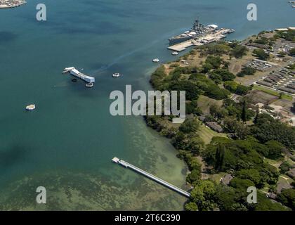 Vista aerea USS Arizona e USS Missouri Memorials 2013 Foto Stock