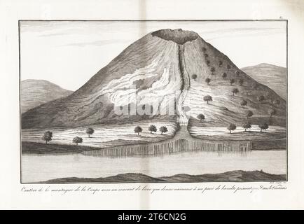 Cratere della montagna Cup Aizac con flusso di lava che crea una pavimentazione prismatica di basalto. Nel Vivarais o Ardeche. Dopo un'incisione di Veyrenc in Recherches sur les volcans di Barthelemy Faujas de Saint-Fond, 1778. Cratere de la montagne de la Coupe avec un courant de lave qui donne naissance a un pave de basalte prismatique: Dans le Vivarais. Incisione a lastra di rame di Giuseppe Dall'acqua di Scipion Breislaks Traite sur la Structure exterieure du Globe, Trattato sulla struttura esterna del Globe, Jean-Pierre Giegler, Milano, 1822. Foto Stock