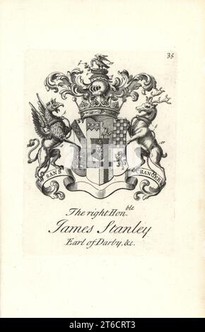 Stemma e stemma della destra onorevole James Stanley, 10th inizio di Darby, 1664-1736. Incisione copperplate di Andrew Johnston dopo C. Gardiner da Notitia Anglicana, Che Spiega I Loro Successi di tutta La Nobiltà inglese, Andrew Johnson, The Strand, Londra, 1724. Foto Stock