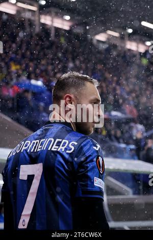 Bergamo, 9 novembre 2023. Teun Koopmeiners (Atalanta BC) durante la partita di Europa League tra l'Atalanta e lo SK Sturm Graz allo Stadio Gewiss il 9 novembre 2023 a Bergamo, Italia. Crediti: Stefano Nicoli/Speed Media/Alamy Live News Foto Stock