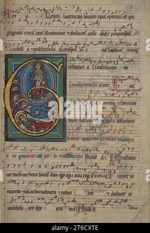 Assunzione della Vergine, metà del XIII secolo. Lettera iniziale illuminata e primi spartiti musicali. Foglia di un graduale prodotto nella Germania meridionale, o forse nella regione di Seitenstetten in Austria. Le pagine contengono gli inni frammentari per le feste di S.. Lawrence e l'assunzione della Vergine. L'illuminazione introduce quest'ultima, sotto forma di una grande "G" iniziale storiata, e raffigura la morte della Vergine circondata da apostoli nella parte inferiore dell'iniziale, mentre rivela la sua assunzione in cielo sopra. Cristo appare all'interno di una mandorla arcobaleno e tiene un piccolo fico Foto Stock