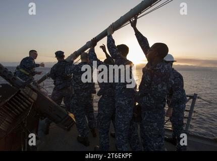 USS Mason Operations 130923 Foto Stock