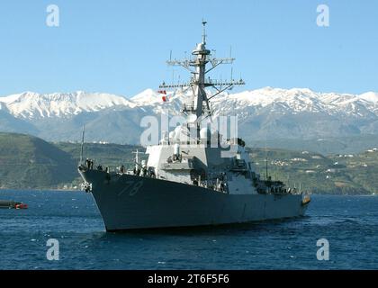 Porta USS (DDG-78) Foto Stock