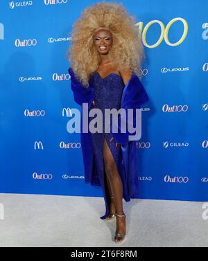 Los Angeles, USA. 9 novembre 2023. Symone arriva all'OUT100 Party 2023 tenutosi a NeueHouse Hollywood, CALIFORNIA, giovedì 9 novembre 2023. (Foto di Sthanlee B. Mirador/Sipa USA) credito: SIPA USA/Alamy Live News Foto Stock