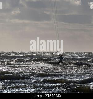 Kitesurf a SWest Wittering Beach Foto Stock