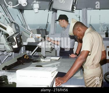 USS Saratoga (CV-60), orologio di navigazione Foto Stock
