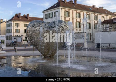 La coppia di artisti Michele e Thierry Kayo-Houel progettarono il cuore dell'opera di Troyes, le Coeur de Troyes, Troyes, Departement Aube, Grand Est, Francia Foto Stock