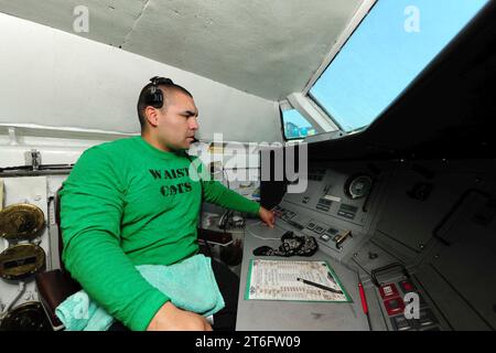 USS Theodore Roosevelt azione 150926 Foto Stock