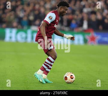 Mohammed Kudus del West Ham United in azione durante la partita di calcio del gruppo A dell'Europa League tra il West Ham United e l'Olympiacos F.C allo stadio di Londra, Foto Stock