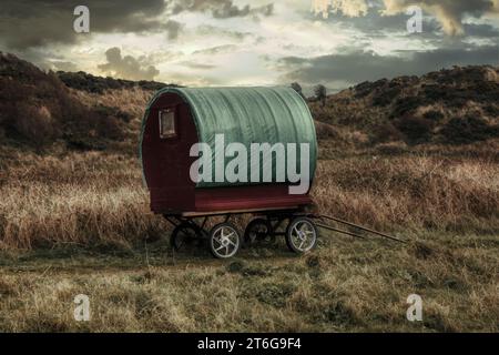Gypsy Caravan in A Field Scotland Foto Stock