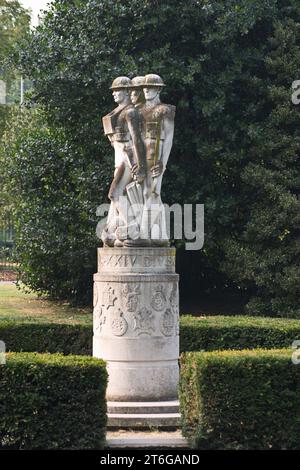 Memoriale di guerra alla 24a Divisione East Surrey, Battersea Park. Foto Stock