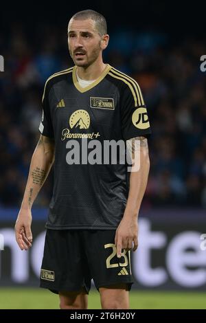 Napoli, Italia. 8 novembre 2023. Leonardo Bonucci di FC Union Berlino guarda durante la partita di UEFA Champions League tra SSC Napoli e FC Union Berlin allo stadio Diego Armando Maradona l'8 novembre 2023 a Napoli (foto di Agostino Gemito/Pacific Press) credito: Pacific Press Media Production Corp./Alamy Live News Foto Stock