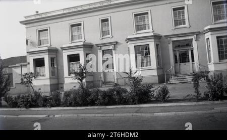 Anni '1950, storica, facciata esterna, stile tardo vittoriano dell'hotel Junction, Bridlington, North Yorkshire, Inghilterra, Regno Unito. Foto Stock