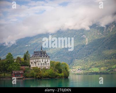 Castello di Seeburg sul Lago di Brienz a Iseltwald, Canton Berna, Svizzera Foto Stock