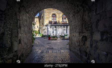 Porte Saint Michel a Bize Minervois. Foto Stock