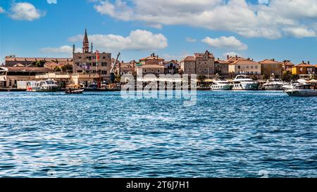 Vista del centro storico di Budva, Montenegro, Budva, Montenegro Foto Stock
