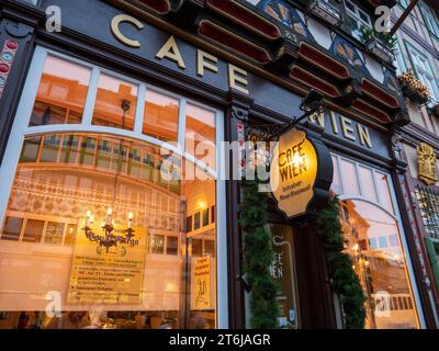 Cafe Wien, Breite Straße, città vecchia di Wernigerode, Monti Harz Foto Stock