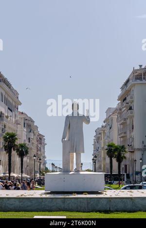 Salonicco, Grecia - 22 settembre 2023 : la statua di Eleftherios Venizelos, lo statista greco a Salonicco in Grecia Foto Stock