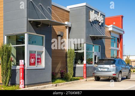 Cliente drive-thru in un fast food Wendy's a McDonough, Georgia. (USA) Foto Stock