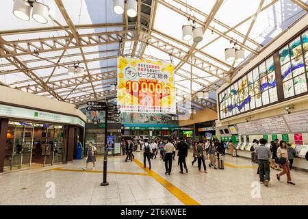 Tokyo, Giappone - 6 ottobre 2023: Stazione ferroviaria Tokyo Ueno della Japan Rail JR East a Tokyo, Giappone. Foto Stock