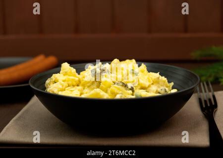 Insalata di patate. Insalata di patate tradizionale in Germania. Natale, cena. Foto Stock
