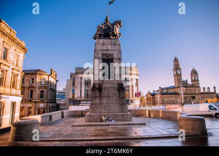 Paisley Cenotaph Remembrance Day, 11 novembre 2023 Foto Stock