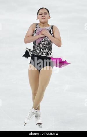 (231111) -- CHONGQING, 11 novembre 2023 (Xinhua) -- Watanabe Rinka del Giappone si esibisce durante il pattinaggio libero femminile al Cup of China ISU Grand Prix of Figure Skating 2023 nel comune di Chongqing della Cina sud-occidentale, 11 novembre 2023. (Xinhua/Xu Yanan) Foto Stock