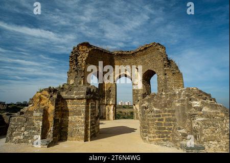 12 23 2010 Vintage Bidar Fort, della dinastia Bahmanid, spostò la sua capitale da Gulbarga a Bidar nel 1427 Karnataka, India Asia. Foto Stock