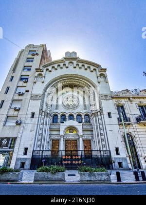 Sinagoga della Congregazione israeliana, situata nel parco di San Nicolas lavalle a Buenos Aires in Argentina. Foto Stock