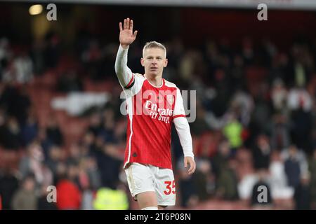 Alex Zinchenko dell'Arsenal dopo durante la partita di Premier League tra Arsenal e Burnley all'Emirates Stadium di Londra, l'11 novembre 2023. Foto di Joshua Smith. Solo per uso editoriale, licenza necessaria per uso commerciale. Nessun utilizzo in scommesse, giochi o pubblicazioni di un singolo club/campionato/giocatore. Foto Stock