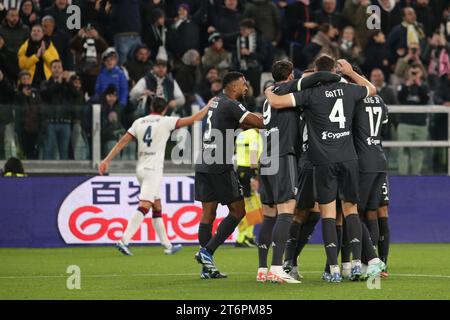 La Juventus FC celebra il gol durante la partita Juventus FC vs Cagliari calcio, serie A di Torino, Italia, 11 novembre 2023 Foto Stock