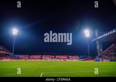 Coreografia dei tifosi dell'AC Monza della curva Davide Pieri durante l'AC Monza vs Torino FC, partita di calcio di serie A A Monza, Italia, 11 novembre 2023 Foto Stock