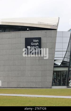 Amsterdam, Paesi Bassi - 21 aprile 2023: Il Museo Van Gogh ad Amsterdam, Paesi Bassi Foto Stock