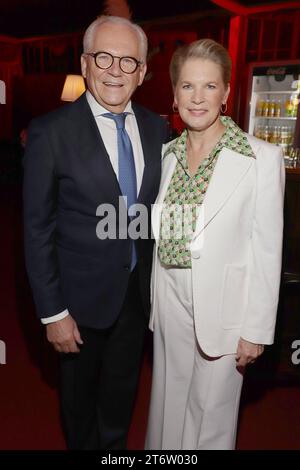 Premiere Polettos Palazzo Hamburg Ruediger Grube, Cornelia Poletto, Premiere Polettos Palazzo, Horner Rennbahn, Amburgo, 11.11.2023 *** Premiere Polettos Palazzo Hamburg Ruediger Grube, Cornelia Poletto, Premiere Polettos Palazzo, Horner Rennbahn, Amburgo, 11 11 2023 Copyright: xEventpressxBecherx Foto Stock