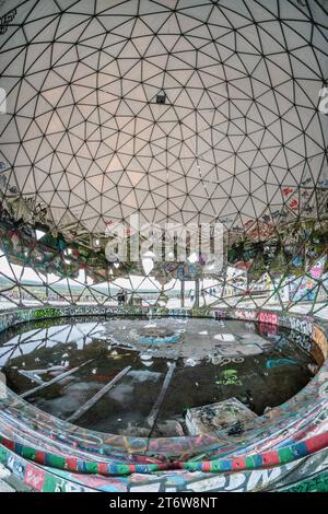 Graffiti auf der ehemaligen US-amerikanischen Abhöranlage auf dem Teufelsberg im Grunewald, Berlino, Deutschland, Europa, Teufelsberg, graffiti, Street Foto Stock