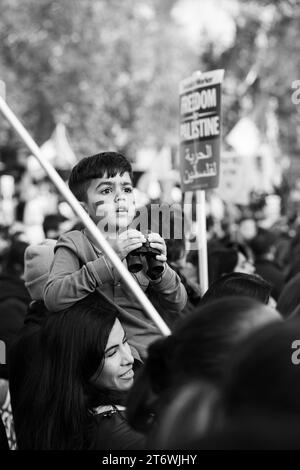 Proteste palestinesi a Trafalgar Square, Londra, Inghilterra. Foto Stock