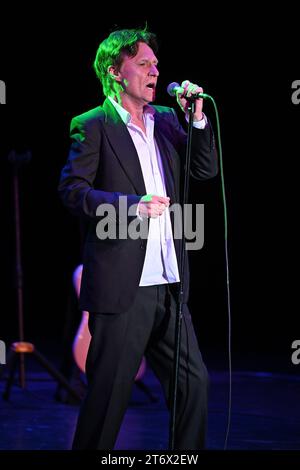 FORT LAUDERDALE FL - 11 NOVEMBRE: John Waite si esibisce durante il 40th Anniversary Tour al Parker l'11 novembre 2023 a Fort Lauderdale, Florida. Crediti: Mpi04/MediaPunch Foto Stock