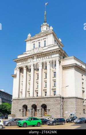 Edificio dell'Assemblea Nazionale della Bulgaria (la Casa del Partito Comunista di largo), Centro città, Sofia, Repubblica di Bulgaria Foto Stock