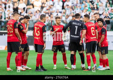 La squadra di Gornik Zabrze si vede durante la partita polacca della PKO Ekstraklasa League tra Legia Warszawa e Gornik Zabrze al Maresciallo Jozef Pilsudski Legia Varsavia Municipal Stadium. Punteggio finale; Legia Warszawa 2:1 Gornik Zabrze. (Foto di Mikolaj Barbanell / SOPA Images/Sipa USA) Foto Stock