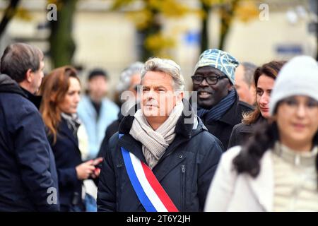 Fabien Roussel, Segretario generale del Partito Comunista francese durante la marcia contro l'antisemitismo a Parigi, in Francia, il 12 novembre 2023. Foto di Karim Ait Adjedjou/ABACAPRESS.COM Foto Stock