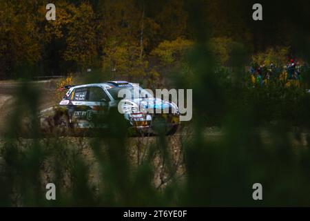 Boxberg/OL - Hunderte Besucher kommen zur 26. Lausitz Rallye 11.11.2023 Boxberg/Oberlausitz Fotograf: EHL Media/Tim Meyer im Bild: ERC-Fahrer Filip Mares CZ mit Beifahrer Radovan Bucha CZ im Skoda Fabia Rally2 Evo bei der Lausitz-Rallye 2023 am Wochenende sind erneut Hunderte Besucher in Die Region um Boxberg gekommen, um bei Rallye 2023. Die Internationale Lausitz-Rallye ist mit ihren einzigartigen Wertungsprüfungen im ehemaligen Tagebaugelände bei Teams und fans ein Höhepunkt im Rallye-Kalender. Es ist bereits die 26. Auflage des Rennens im sächsisch-brandenburgisch Foto Stock