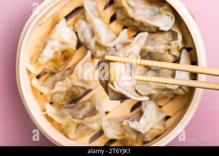 Ravvicinare le bacchette per gnocchi Foto Stock