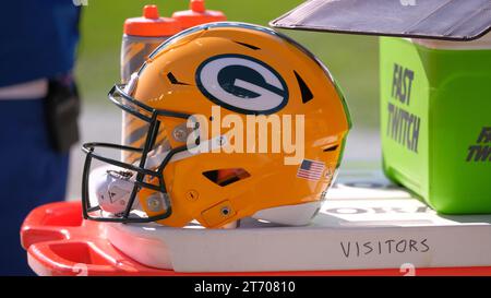 Pittsburgh, Stati Uniti. 12 NOVEMBRE 2023: Casco dei Packers durante la partita tra Pittsburgh Steelers e Green Bay Packer a Pittsburgh, Pennsylvania. Jason Pohuski/CSM Credit: Cal Sport Media/Alamy Live News Foto Stock