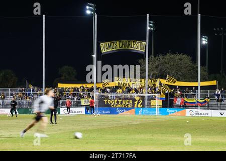 Charleston, South Carolina, USA. 12 novembre 2023, Charleston, South Carolina, USA: Prove del Phoenix Rising FC davanti al Charleston Battery prima della finale del campionato USL (Credit Image: © Maxwell Vittorio/ZUMA Press Wire) SOLO PER USO EDITORIALE! Non per USO commerciale! Crediti: ZUMA Press, Inc./Alamy Live News Foto Stock