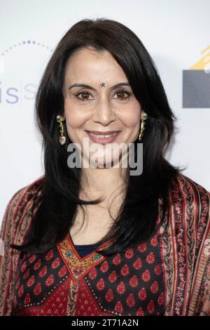 L'attrice Shruti Tewari partecipa al gala dei 2023 City of Angels Women's Film Festival Awards al bella Blanca Event Center, Los Angeles, CALIFORNIA, 12 novembre 2023 Foto Stock