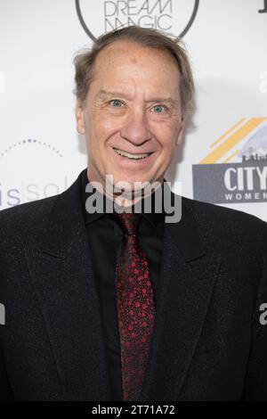 Il compositore Kevin Walker partecipa al gala dei 2023 City of Angels Women's Film Festival Awards al bella Blanca Event Center, Los Angeles, CALIFORNIA, 12 novembre 2023 Foto Stock